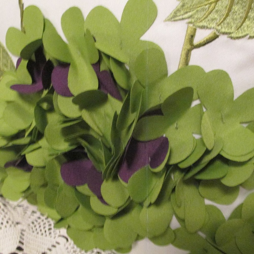 Hydrangea 3D Pillow - Picture 4 of 8